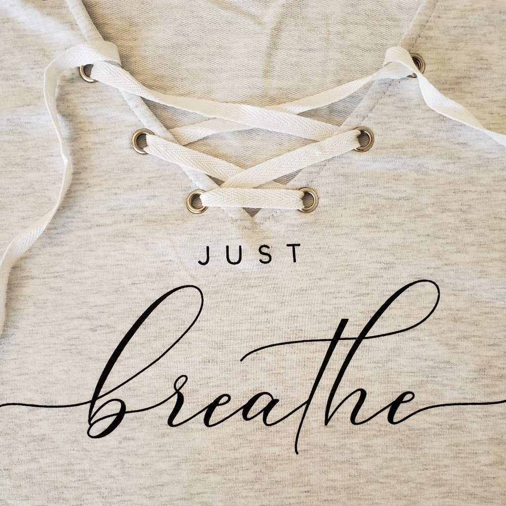 JUST BREATHE Printed Bandage V-Neck Tunic Shirt Long Sleeve T-Shirt Large NEW